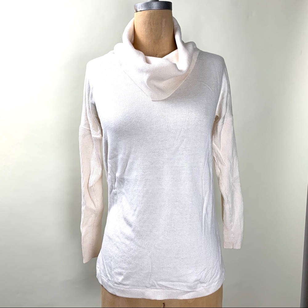 Banana republic cream sweater
